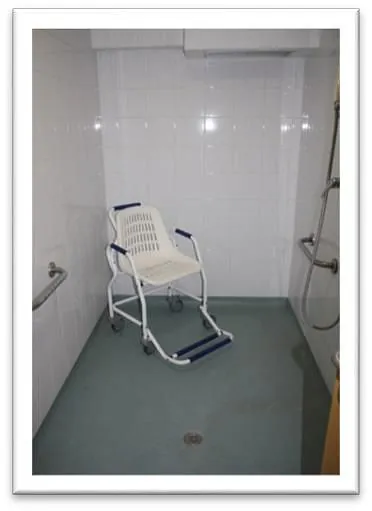 Centro de Día Ancora Ducha geriátrica